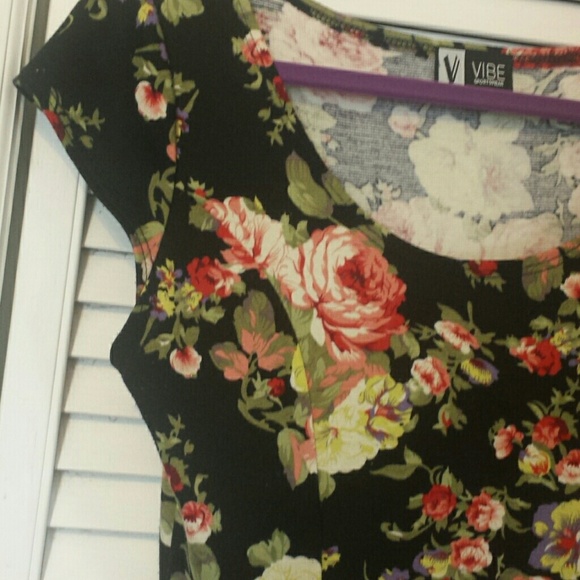 Floral dress - Picture 2 of 4